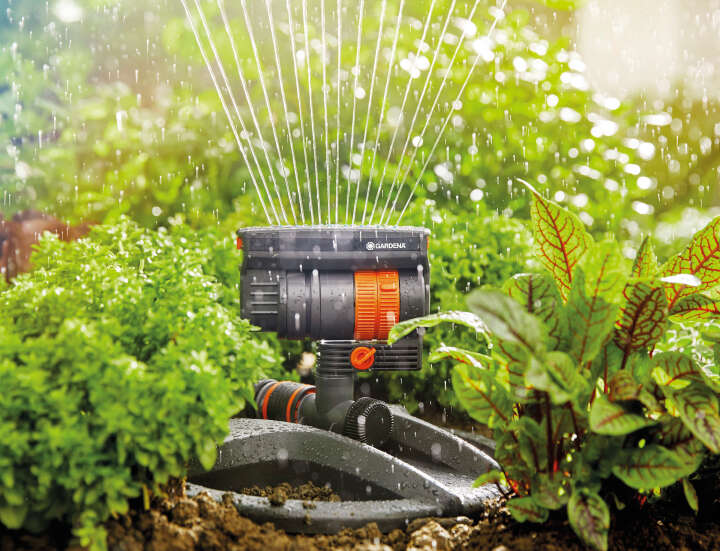 GARDENA Viereckregner AquaZoom compact